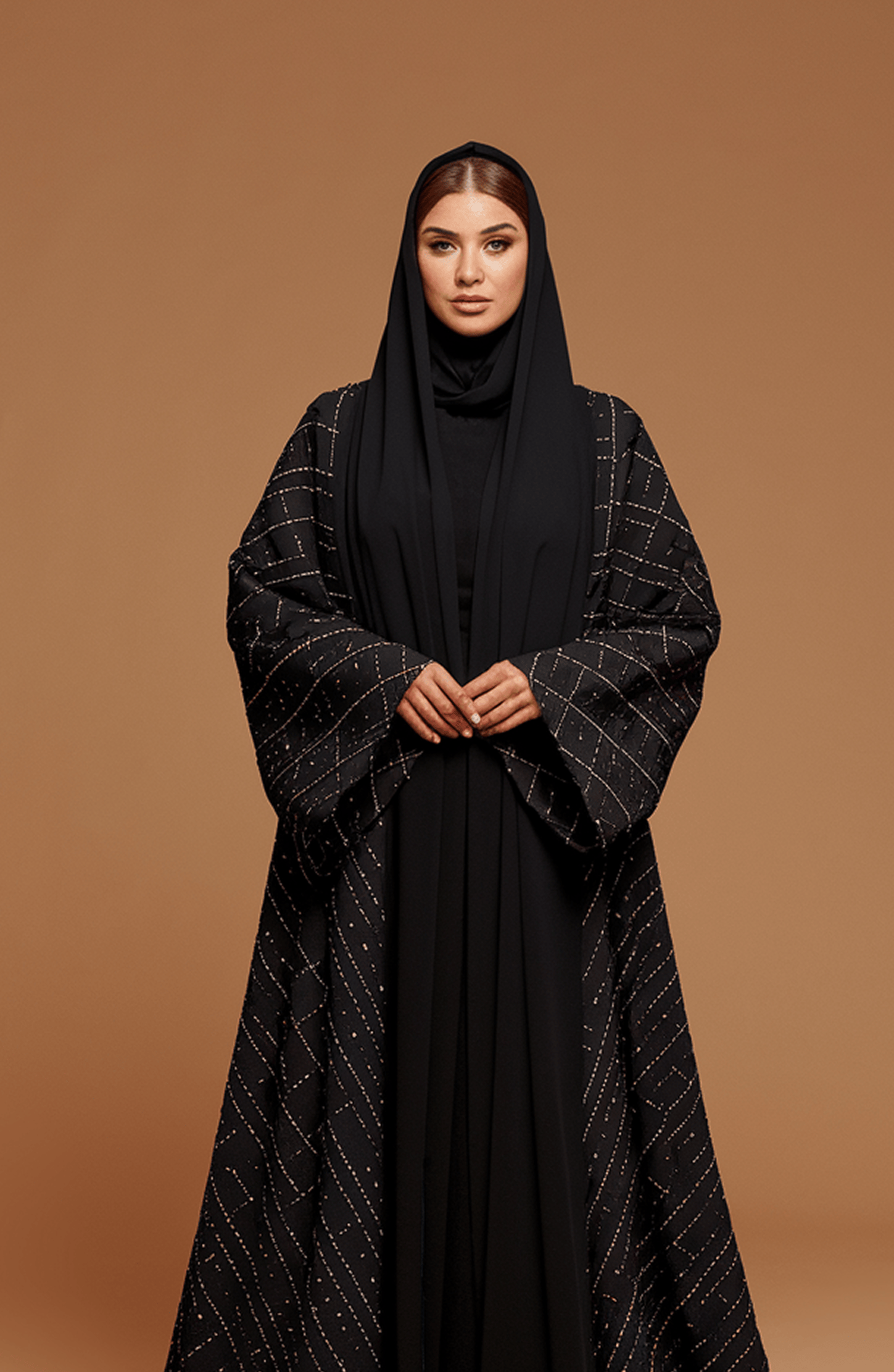 مقدمة دورة العبايات الفاخرة
